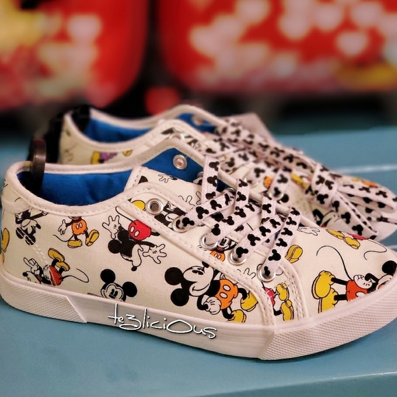 DISNEY PARKS RETRO VINTAGE ALL OVER MICKEY SNEAKER - Picture 2 of 5